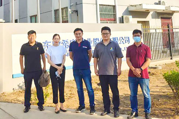 漱玉平民采購DTP事業(yè)部經(jīng)理李玉靜一行蒞臨欣希安藥業(yè)參觀交流 漱玉平民采購DTP事業(yè)部經(jīng)理李玉靜一行蒞臨欣希安藥業(yè)參觀交流